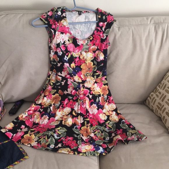 A-line H&M dress - Picture 2 of 2